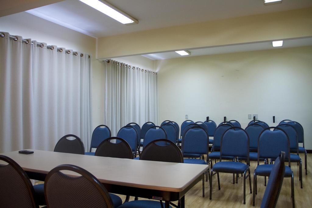 Guara Inn Flat Service กวาราชินเกตา ภายนอก รูปภาพ