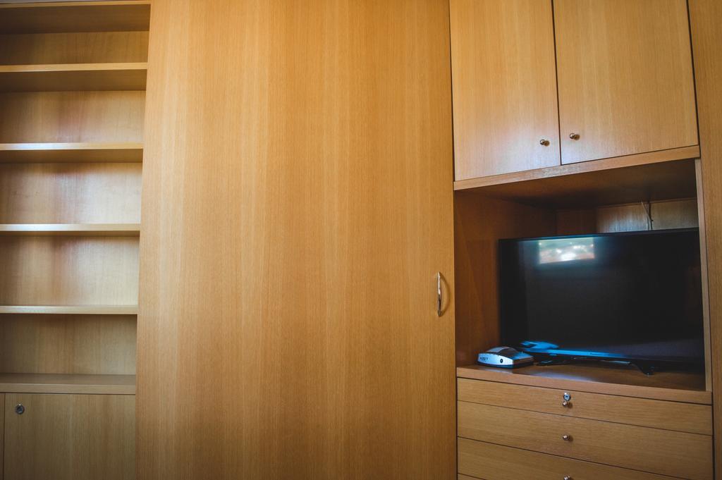 Guara Inn Flat Service กวาราชินเกตา ภายนอก รูปภาพ